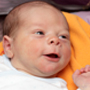Bitte ermöglichen Sie mit Ihrer Spende einen guten Start ins Leben. Danke! / Shutterstock Bitte ermöglichen Sie mit Ihrer Spende einen guten Start ins Leben. Danke!