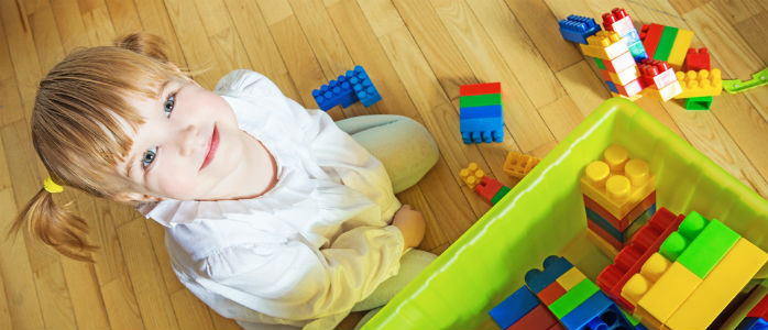 Kinder brauchen Liebe, Zeit und Geld (© shutterstock)